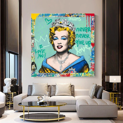 ChandelierDecor - Crowned: Marilyn Pop Art - Discover the Iconic Piece