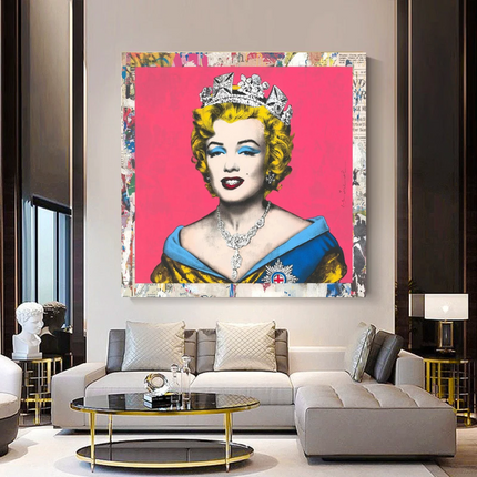 ChandelierDecor - Crowned: Marilyn Pop Art – Perfect Blend of Royalty
