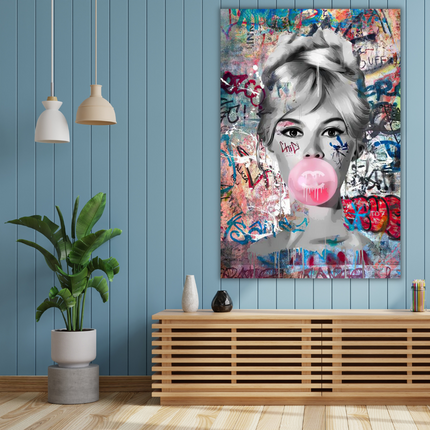 ChandelierDecor - Graffiti Chewing Gum Sexy Lady Canvas Wall Art