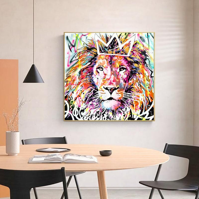 ChandelierDecor - Animals Graffiti Lion With Crown Canvas Wall Art