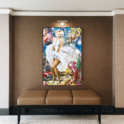 ChandelierDecor - Classic Graffiti: Marilyn and Pink Panther Wall Art
