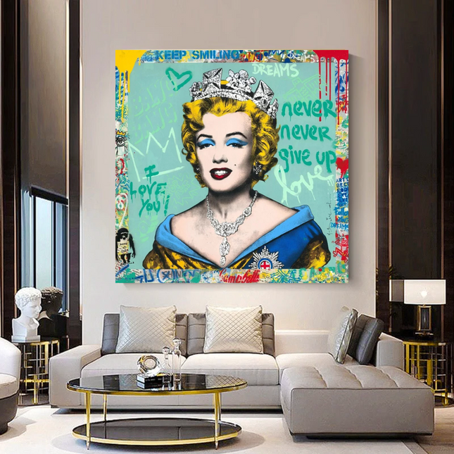 ChandelierDecor - Crowned: Marilyn Pop Art - Discover the Iconic Piece
