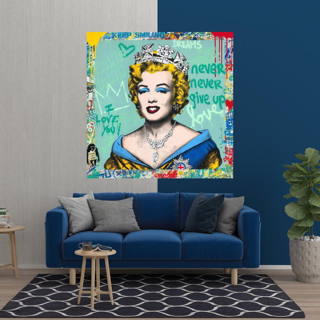 ChandelierDecor - Crowned: Marilyn Pop Art - Discover the Iconic Piece