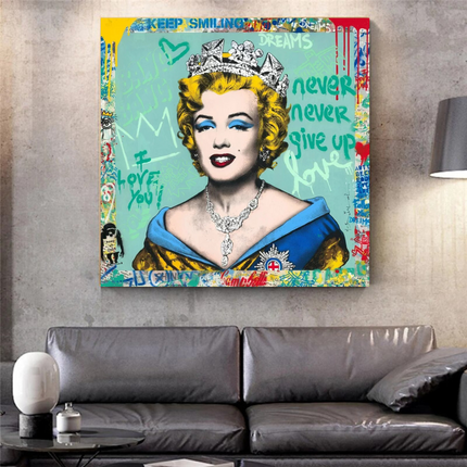 ChandelierDecor - Crowned: Marilyn Pop Art - Discover the Iconic Piece