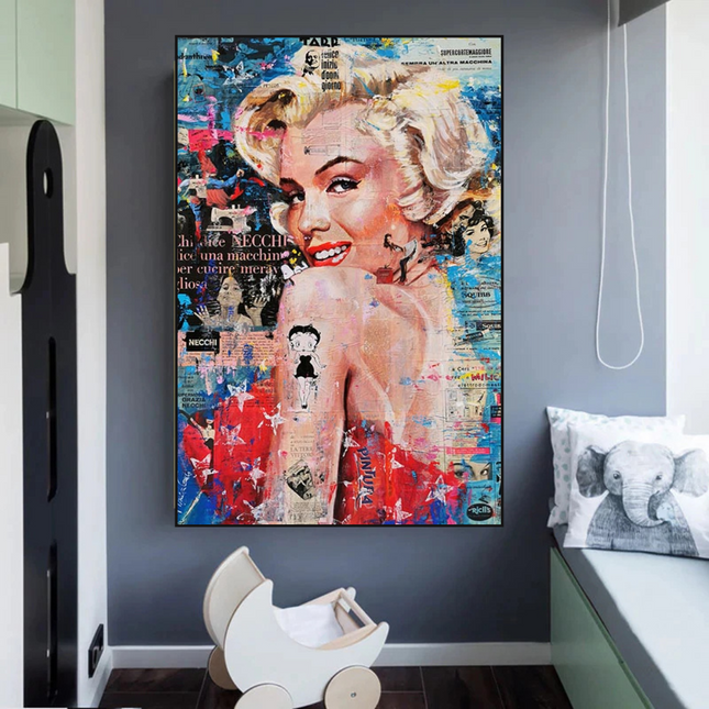 ChandelierDecor - Crowned - Marilyn Pop Art: Expression of Iconic Beauty