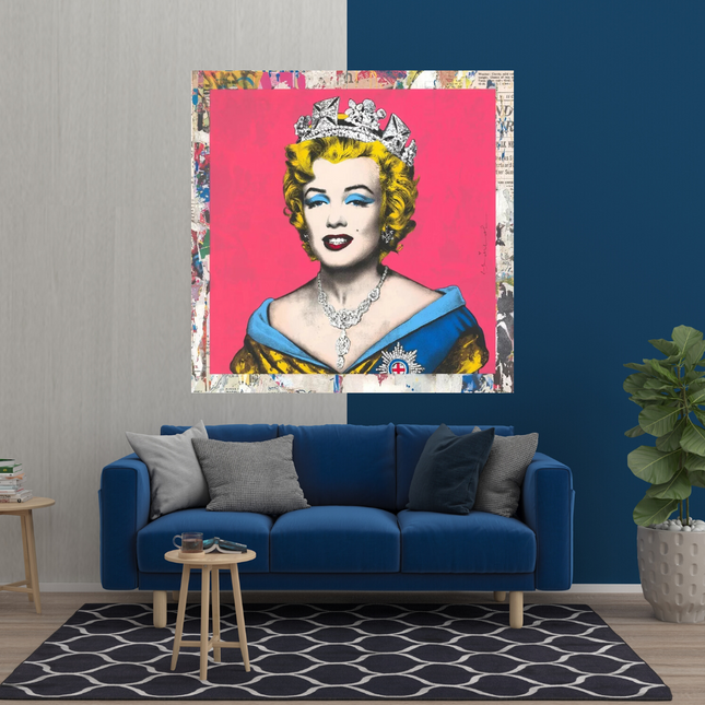 ChandelierDecor - Crowned: Marilyn Pop Art ‚Äì Perfect Blend of Royalty