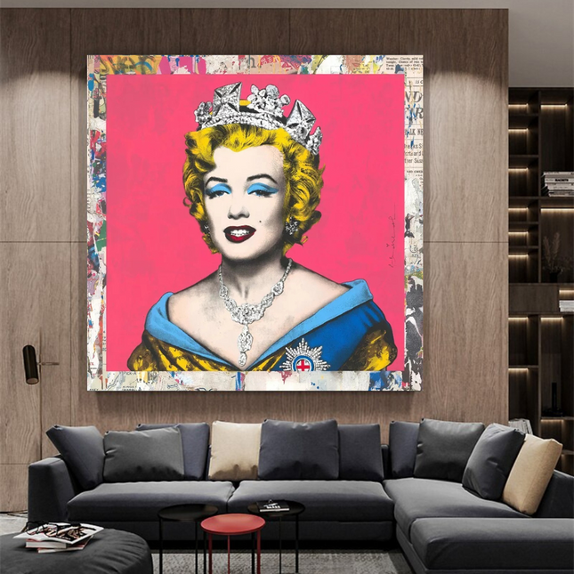ChandelierDecor - Crowned: Marilyn Pop Art ‚Äì Perfect Blend of Royalty