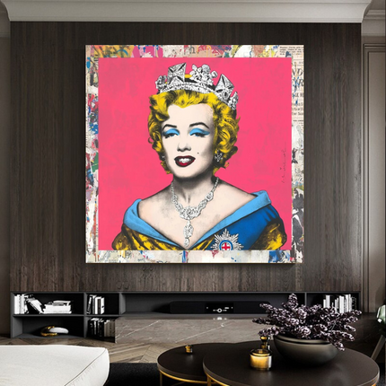 ChandelierDecor - Crowned: Marilyn Pop Art ‚Äì Perfect Blend of Royalty