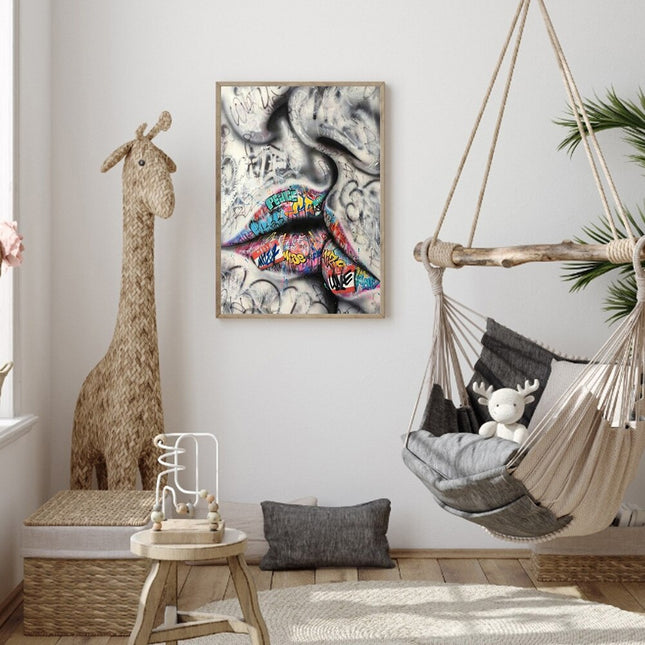 ChandelierDecor - Lovers Kiss Lips Canvas Wall Art