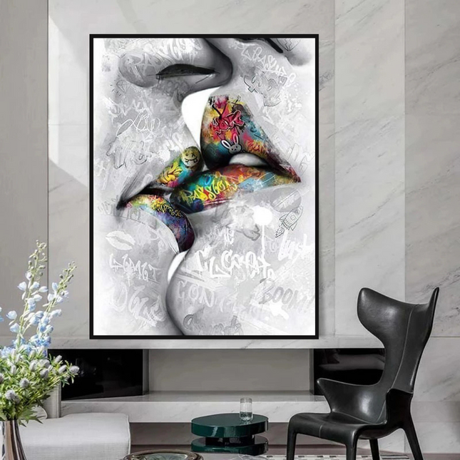 ChandelierDecor - Lovers Kiss, Lips Canvas Wall Art
