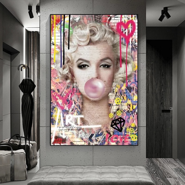 ChandelierDecor - Marilyn Chewing Gum Art: A Unique and Vibrant Creation