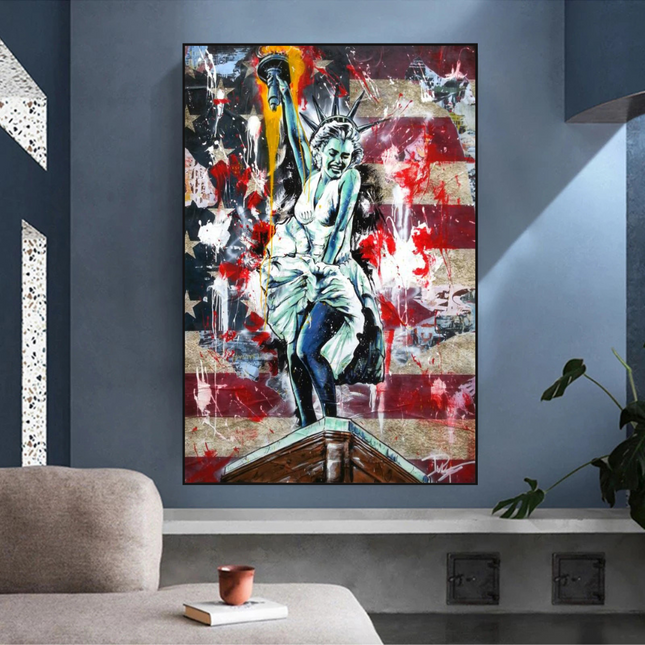 ChandelierDecor - Marilyn Monroe Canvas Wall Art: Crowned and Confident