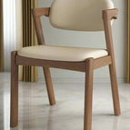 Brown / 1 Chair
