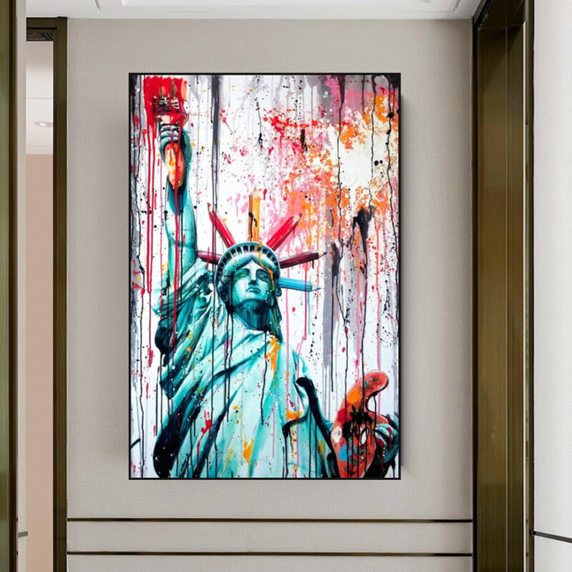 ChandelierDecor - Statue of Liberty Canvas Wall Art - A Symbol of Freedom and Hope