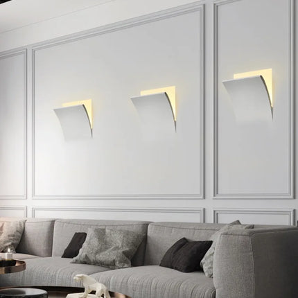 ChandelierDecor - Creative Minimalistic Wall Light - Pack of 2