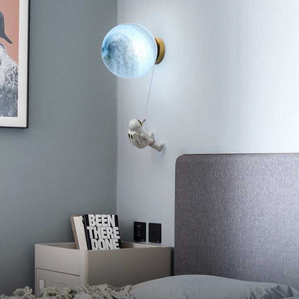 ChandelierDecor - Astronaut on Moon Wall Lamp - Kids Room Lighting