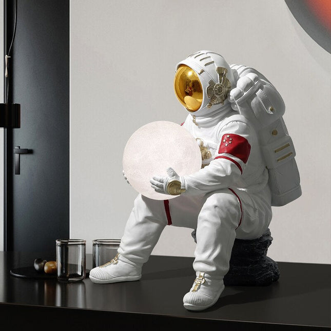 ChandelierDecor - Astronaut Sculpture Statue Light