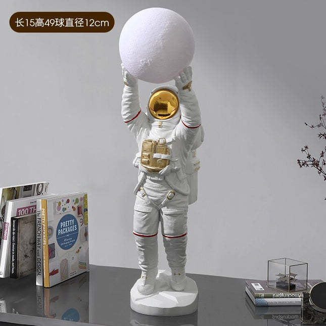 ChandelierDecor - Astronaut Sculpture Statue Light