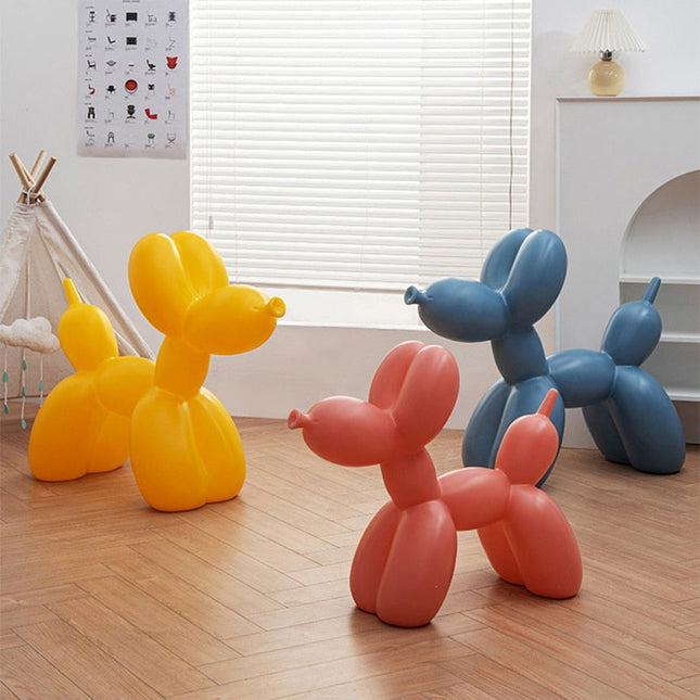 ChandelierDecor - Balloon Dog Statue: Vibrant Ornament for Festive Decor
