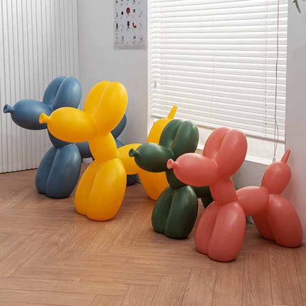 ChandelierDecor - Balloon Dog Statue: Vibrant Ornament for Festive Decor