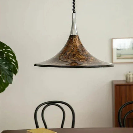 ChandelierDecor - Modern Horn-Shaped LED Pendant Light – Sleek Iron Finish