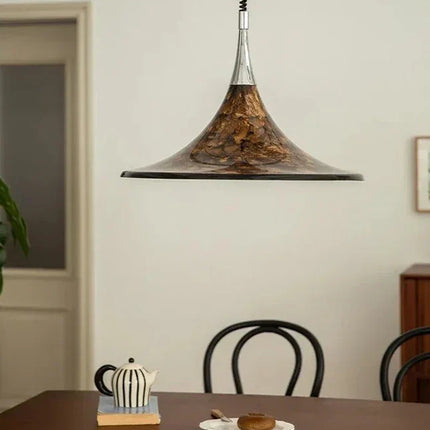 ChandelierDecor - Modern Horn-Shaped LED Pendant Light – Sleek Iron Finish