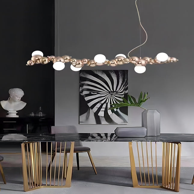 ChandelierDecor - Globes Lustre Chandelier: Elegant and Radiant Lighting