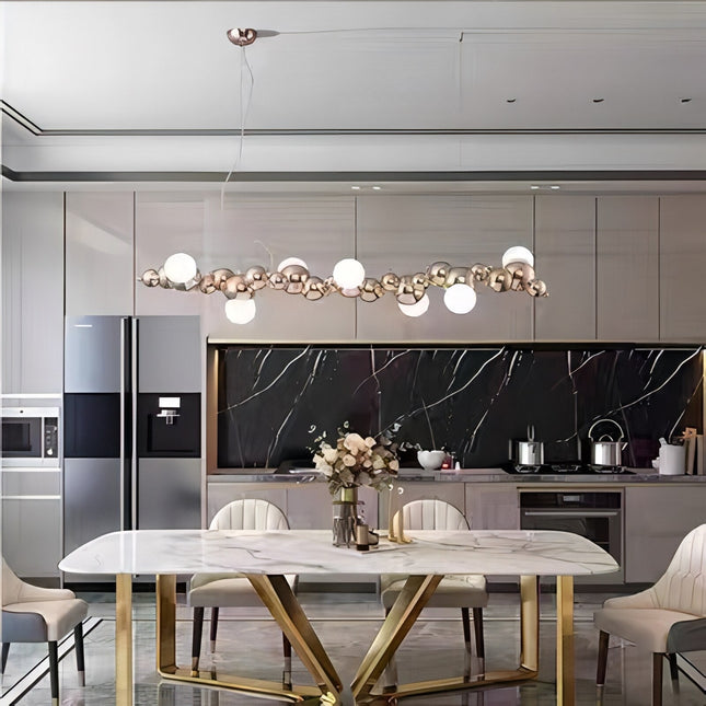 ChandelierDecor - Globes Lustre Chandelier: Elegant and Radiant Lighting